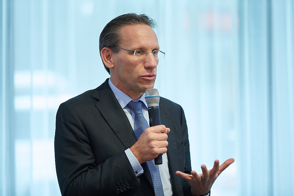 Staatssekretär Dr. Jörg Kukies und die Weiterentwicklung der Währungsunion und des europäischen Finanzmarkts.